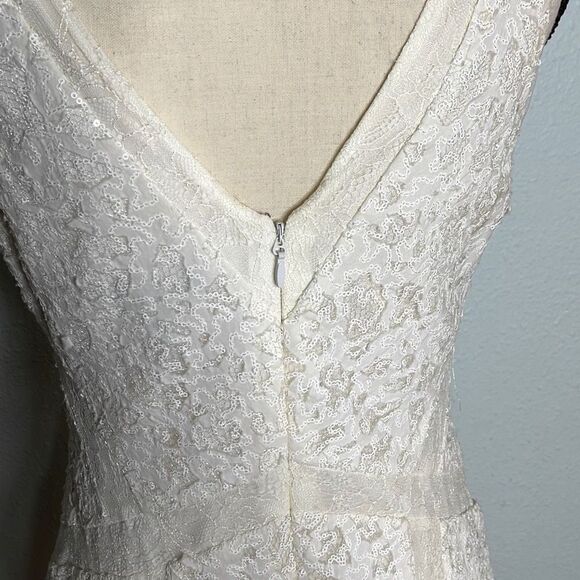 BCBG Maxazria Sequin Lace Sleeveless V Neck Off White A-line Women's Dress Size - Picture 8 of 15